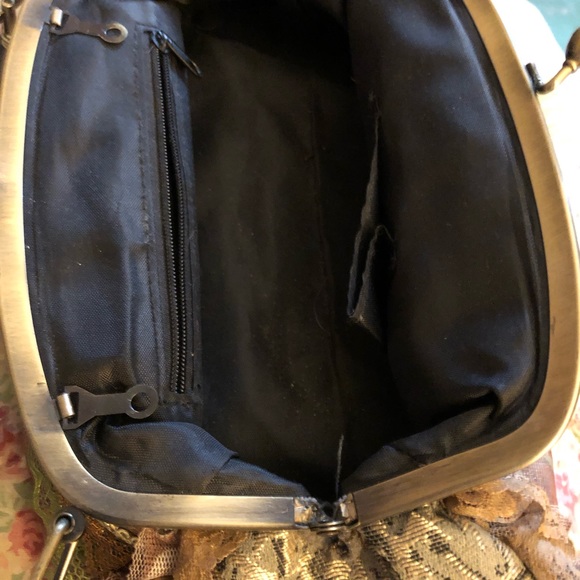 Purse - Picture 3 of 3